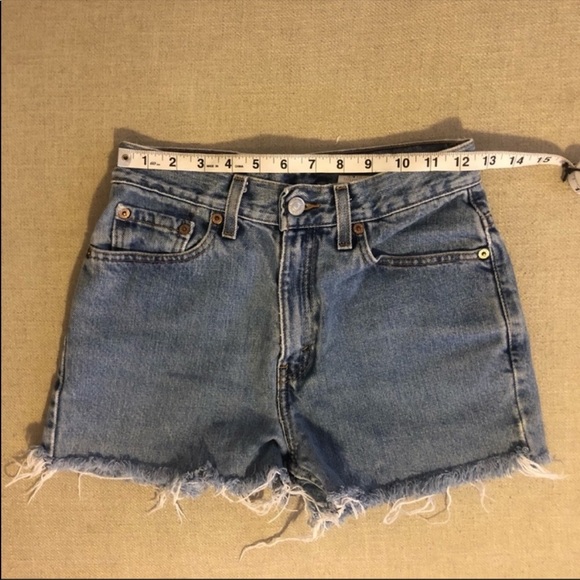 Vintage Levi’s 512 Denim Shorts - Picture 4 of 8